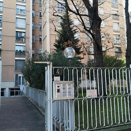 Cadolini - Secured Parking! - Duomo In 20 Min - Quiteness And Garden * Milan