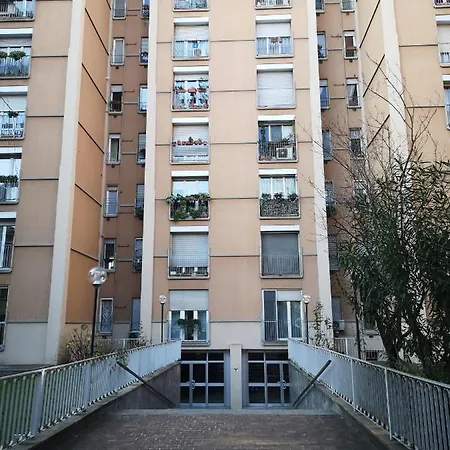 Cadolini - Secured Parking! - Duomo In 20 Min - Quiteness And Garden Milan