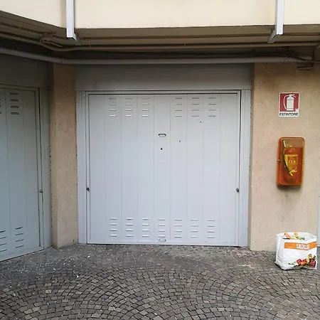Cadolini - Secured Parking! - Duomo In 20 Min - Quiteness And Garden Apartment *