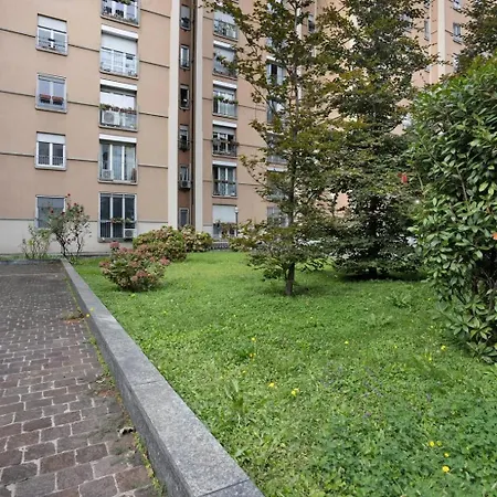 公寓 Cadolini - Duomo In 20 Min - Quiteness And Garden 米兰