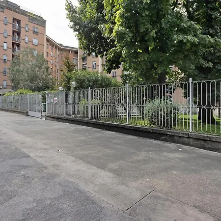 Cadolini - Secured Parking! - Duomo In 20 Min - Quiteness And Garden Apartment *