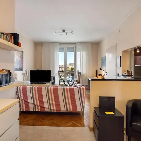 Cadolini - Secured Parking! - Duomo In 20 Min - Quiteness And Garden Apartment Milan